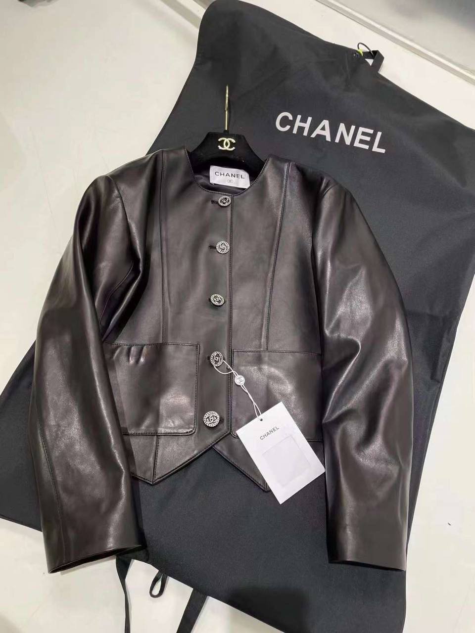 Кожаная куртка Chanel Артикул BMS-121382