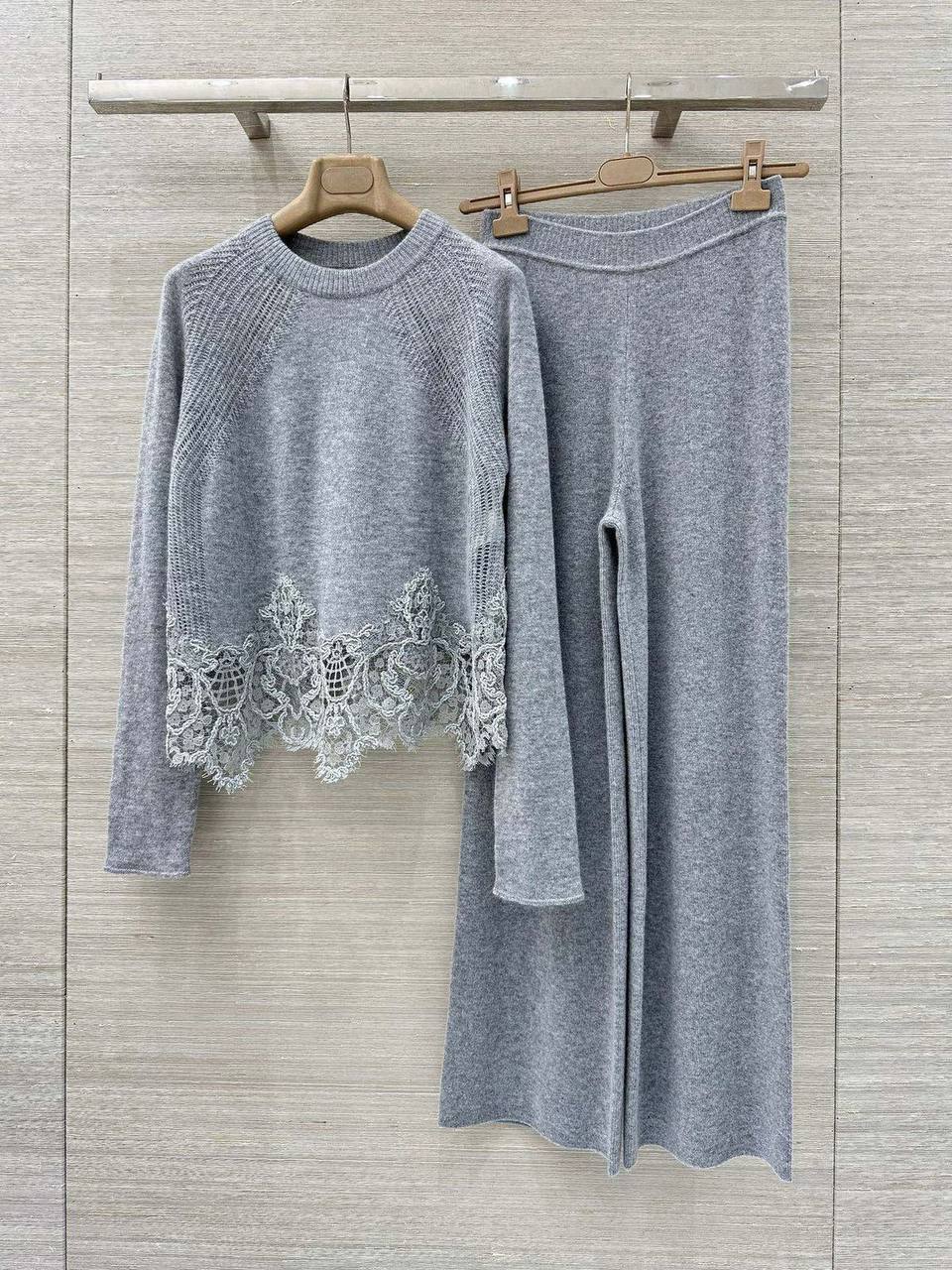 Костюм женский Ermanno Scervino Артикул BMS-149592 Костюм женский Ermanno Scervino Артикул BMS-149592