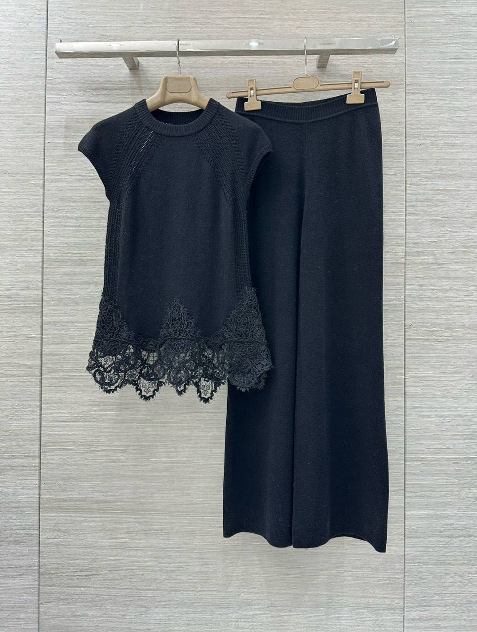 Костюм женский Ermanno Scervino Артикул BMS-149594 Костюм женский Ermanno Scervino Артикул BMS-149594