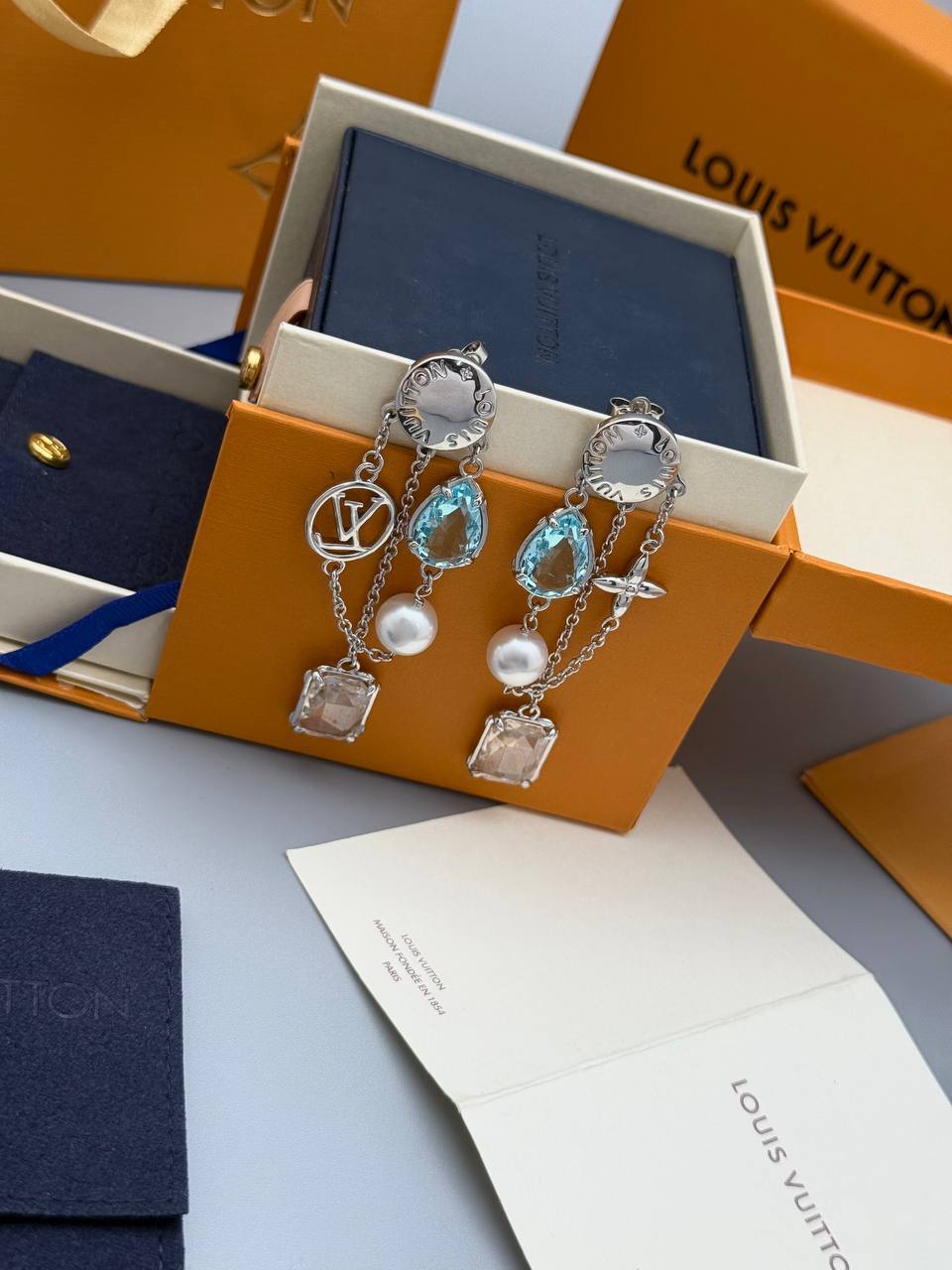 Серьги Louis Vuitton Артикул BMS-150474 Серьги Louis Vuitton Артикул BMS-150474
