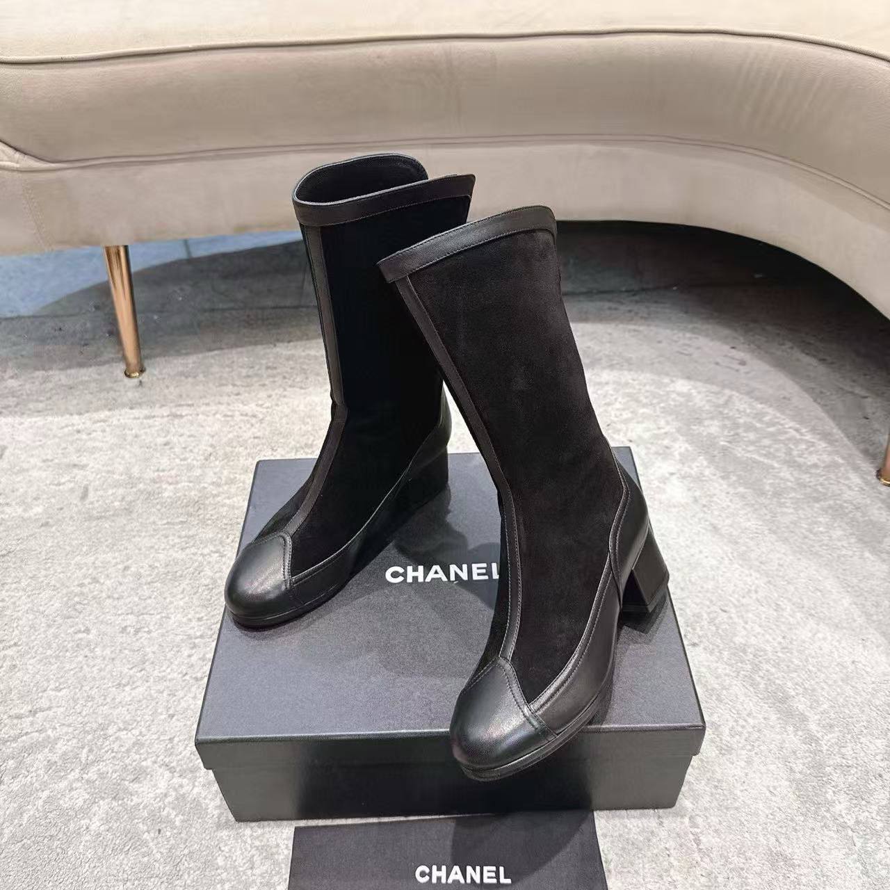 Сапоги Chanel Артикул BMS-150503 Сапоги Chanel Артикул BMS-150503