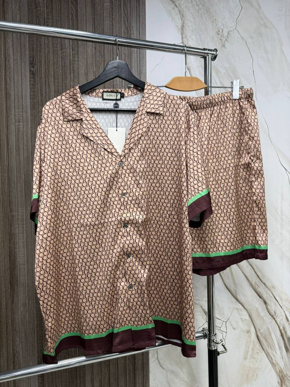 Костюм мужской Gucci Артикул BMS-150572 Костюм мужской Gucci Артикул BMS-150572