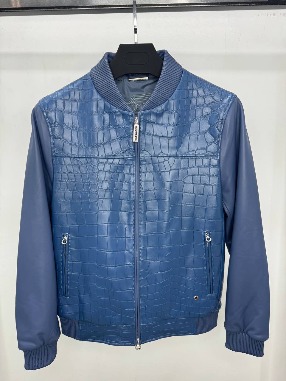 Кожаная куртка со вставками из кожи крокодила  Stefano Ricci Артикул BMS-150582 Кожаная куртка со вставками из кожи крокодила  Stefano Ricci Артикул BMS-150582
